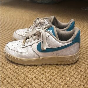 Nike White and Blue Sneakers Classic Design